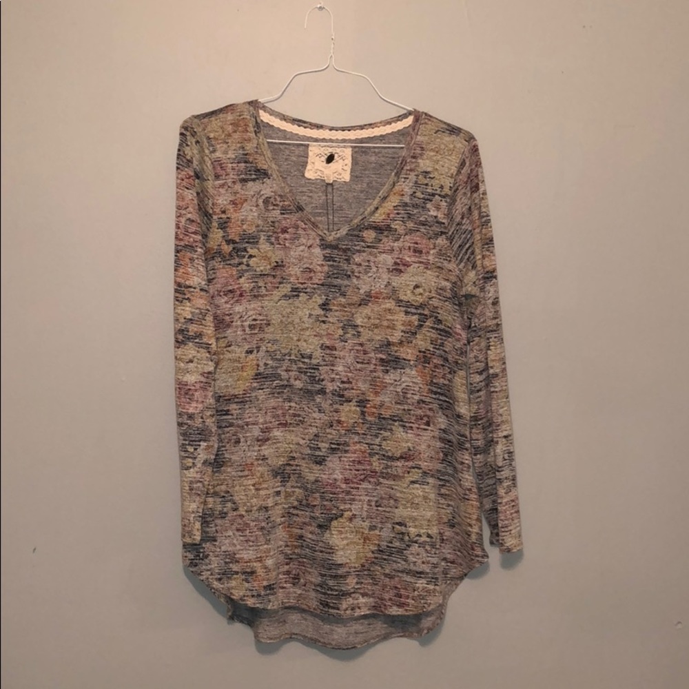 Thick Flower Long-Sleeve Blouse
